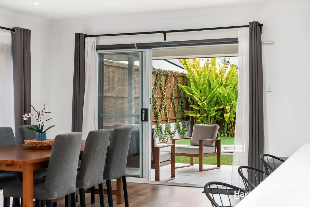 Yarrabilba 4બેડરૂમ FAMILY LIVING, RESORT-STYLE BACKYARD