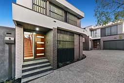 2/38 Caringal Avenue, Doncaster