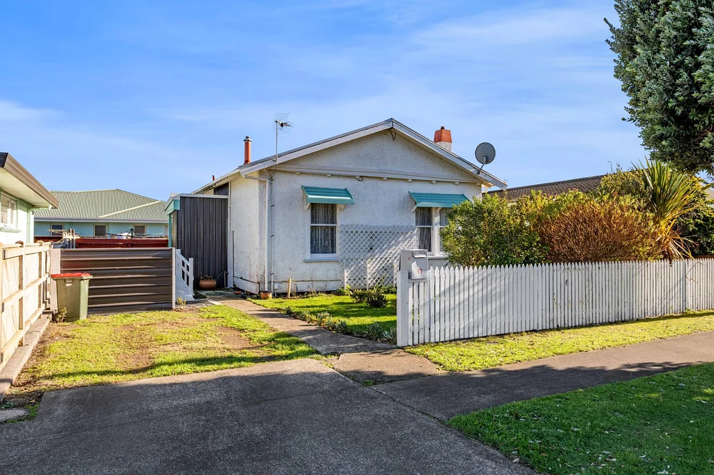 Hawera 2Habitaciones CLOSE TO TOWN, FULL OF POTENTIAL