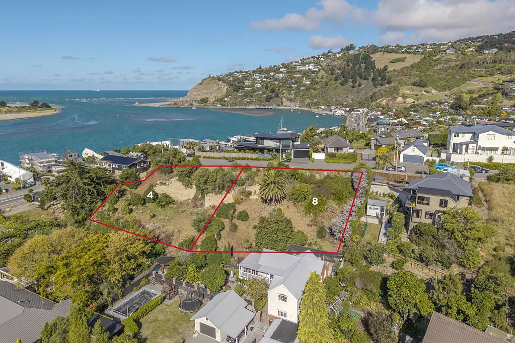Redcliffs  Fantastic building or green space opportunity