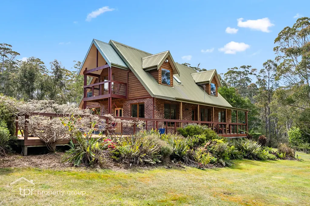 Dover 5 Bedroom Charming Dual Homes on Expansive Acreage in Dover
