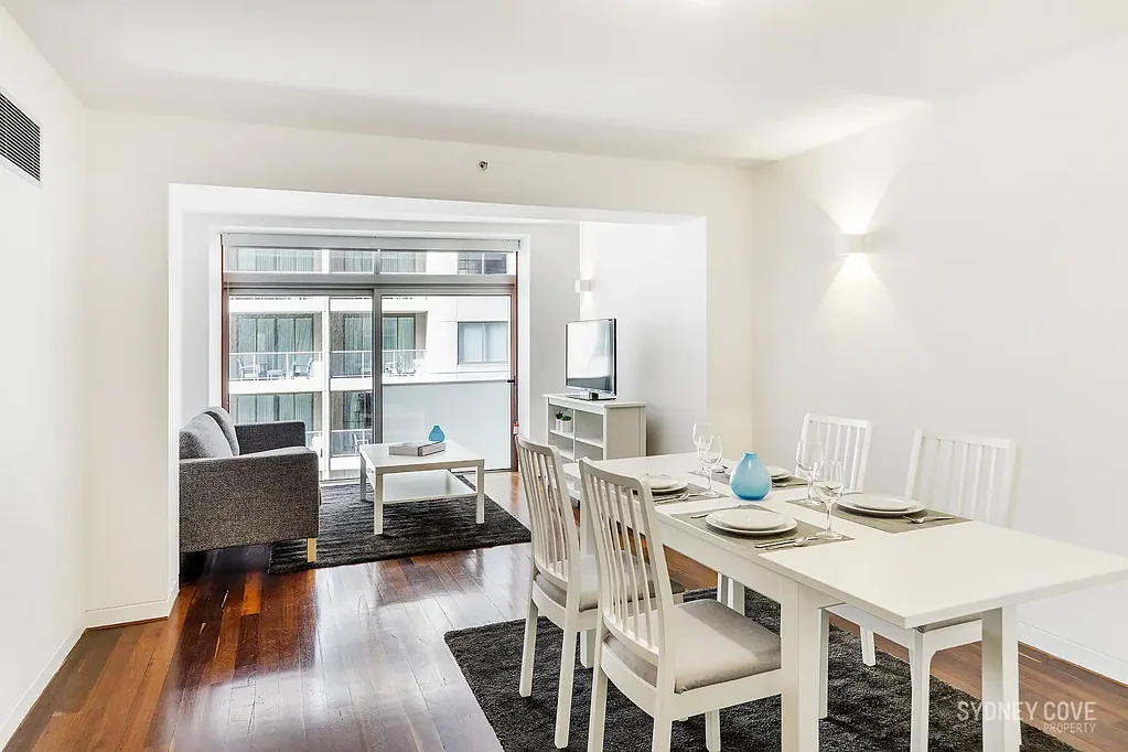 HISTORY MEETS STYLE IN THE HEART OF THE CBD | Furnished