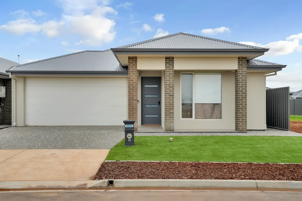 Brand New 5 Bedroom Family Home