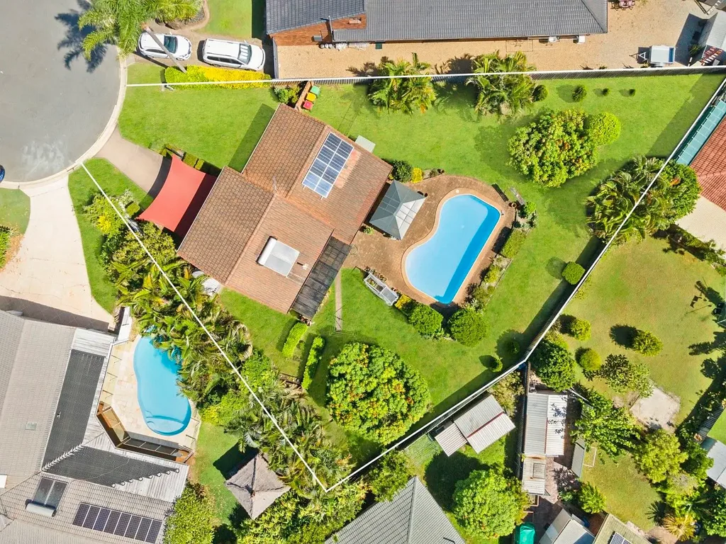 Spacious 4-Bedroom Home with Pool in Prime Burleigh Waters Location
