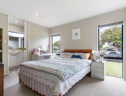1/5 Kenwick Place, Burswood, Manukau City, Auckland, 3房, 2浴, 独立屋