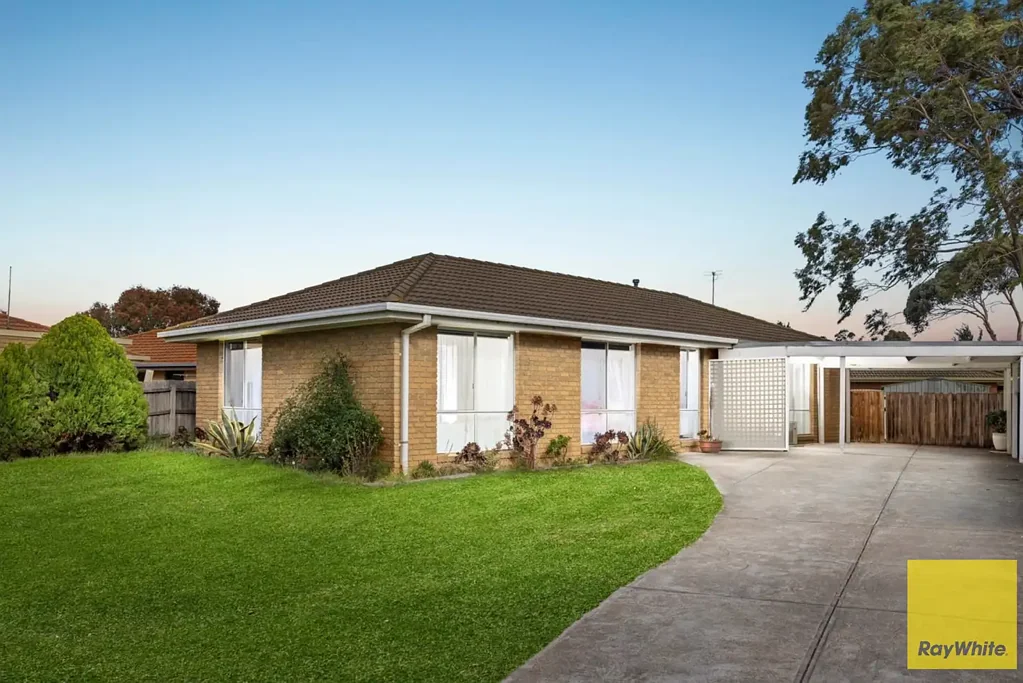 Exceptional Family Comfort in the Heart of Werribee!