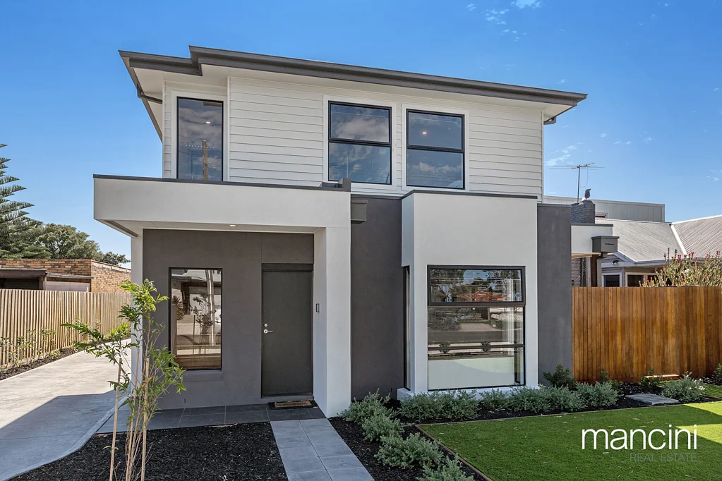 1/9 Conifer Avenue, Brooklyn, VIC 3012