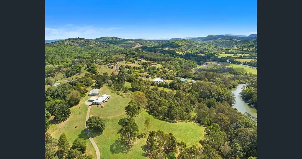 Spacious Rural Retreat with Stunning Views