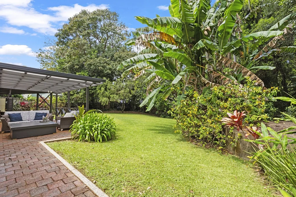 Mapleton 4chambre Easy, relaxed lifestyle within walking distance to Mapleton Village...