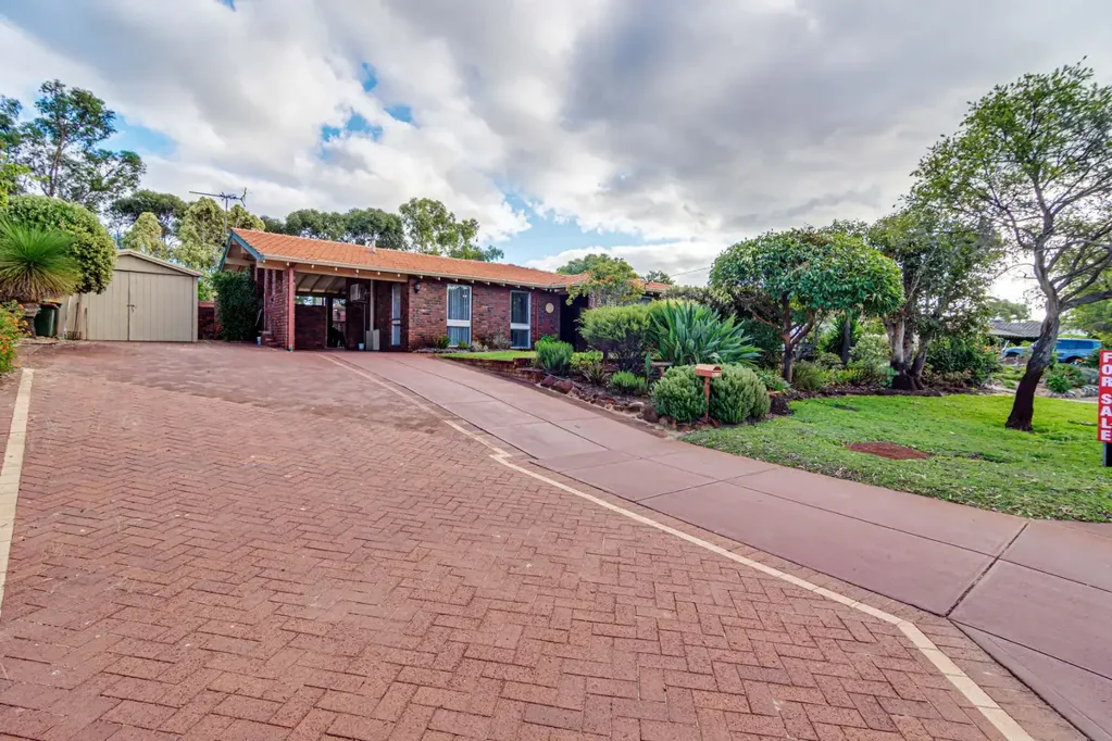 Hamersley 4房  Spacious Family Living on a Huge 962sqm Block