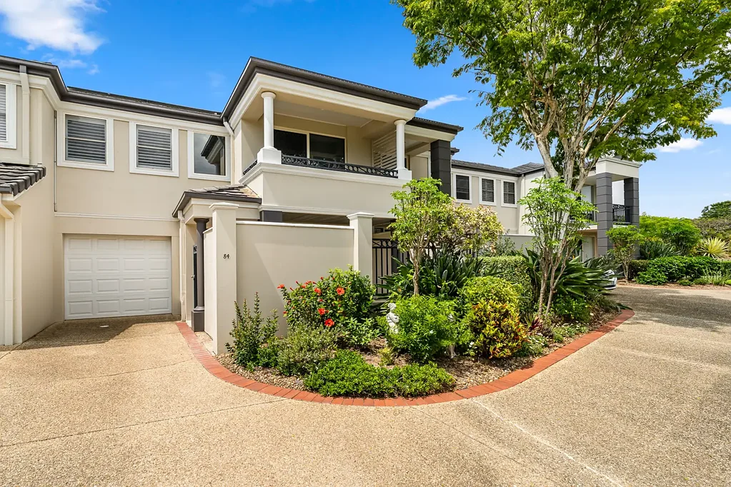 Modern 3-Bedroom Townhouse in Cambridge Heights Estate