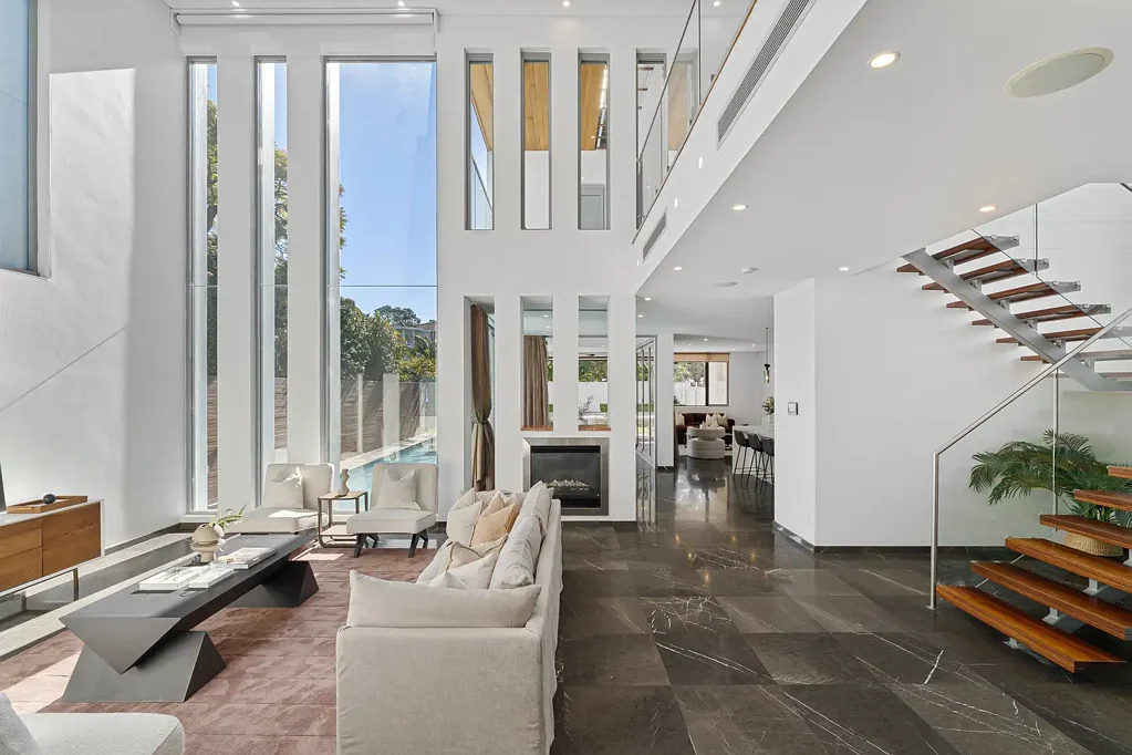 Blakehurst 5ਬੈੱਡਰੂਮ Spacious Full Brick Family Oasis in a Premium Blakehurst Location