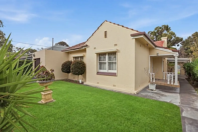 Goodwood 3chambre RARE LAND HOLDING IN A PRIME INNER CITY LOCALE
