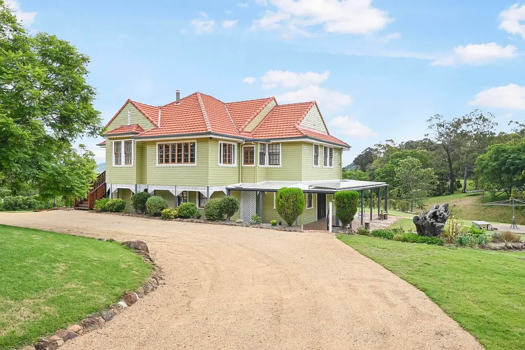 Meringandan West 7ਬੈੱਡਰੂਮ Seven Bedrooms. Two Kitchens. One Perfect Family Retreat.