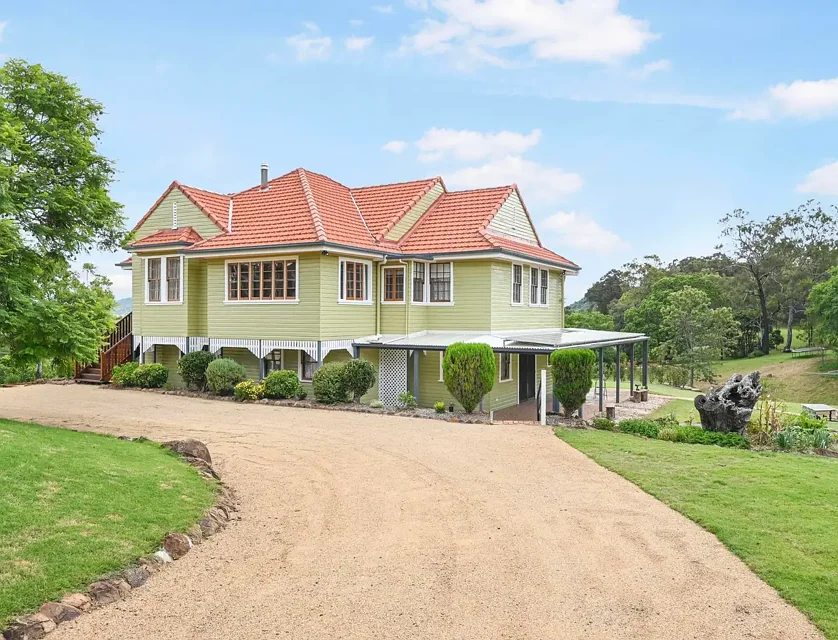 2 Valley View Drive, Meringandan West, QLD 4352, 7 રૂમ, 3 બાથરૂમ, House