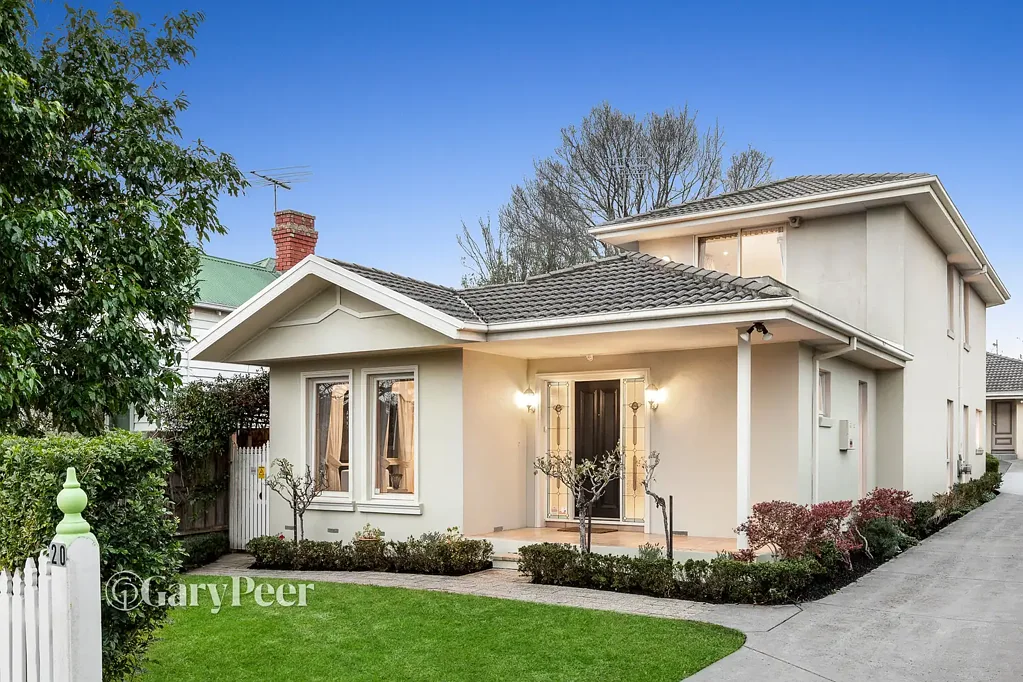Malvern East 3 Slaapkamer You’ll love the light, lifestyle & location!