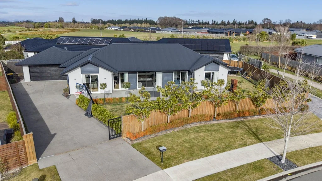 Rangiora 4 Bedroom Elegantly Appointed, Perfectly Positioned