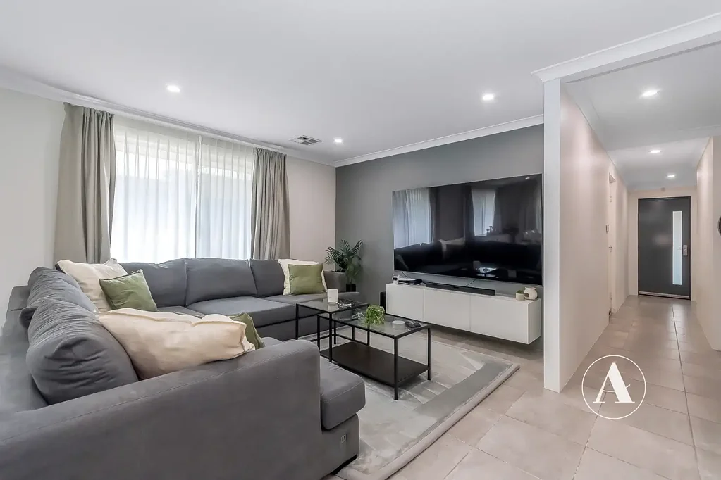 Hilbert 4Kwarto A Spacious Family Home in a Prime Location!