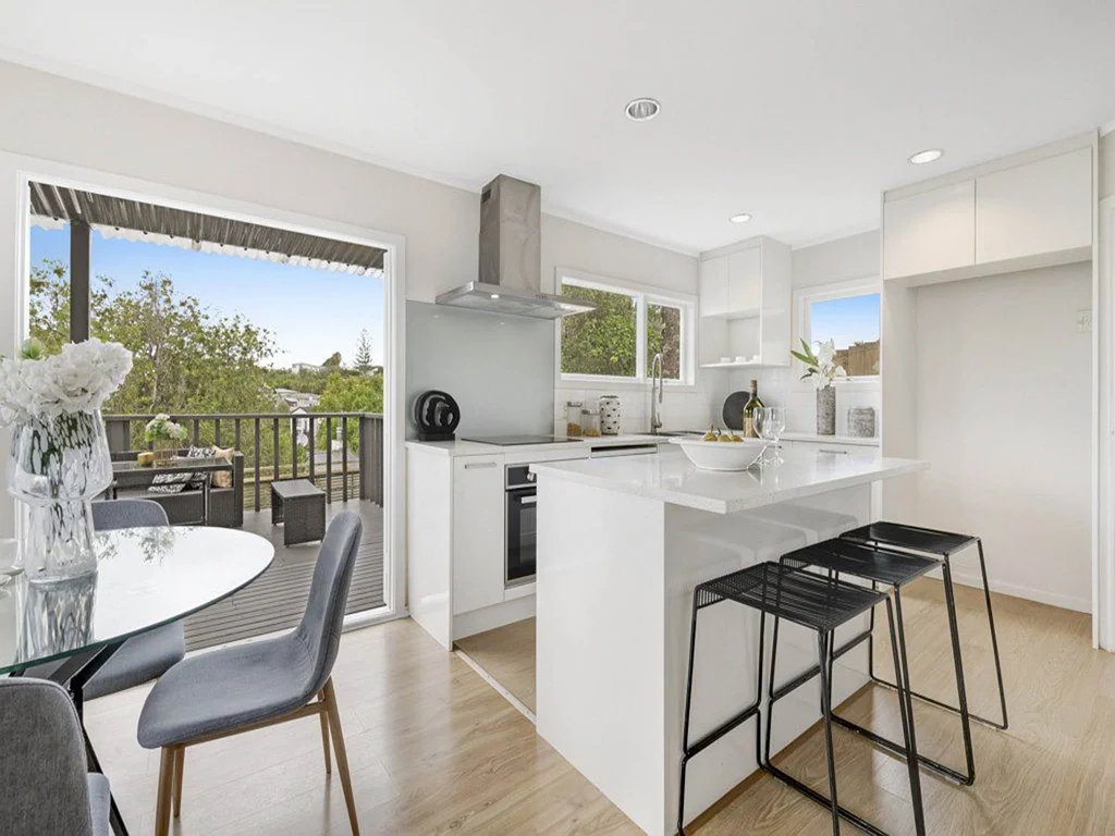 Glenfield 3房  Elevated North Shore Living with Coastal Charm!