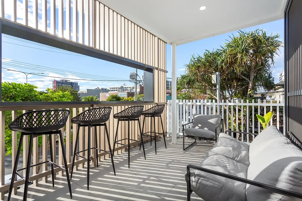 1/12 Seventh Avenue, Palm Beach, QLD 4221
