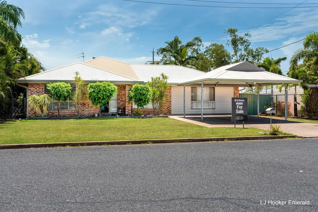13 Cominos Place, Emerald, QLD 4720