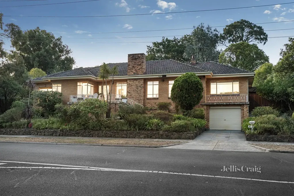 1 Warncliffe Road, Ivanhoe East, VIC 3079