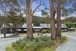 40 Cockatoo Road, Lal Lal