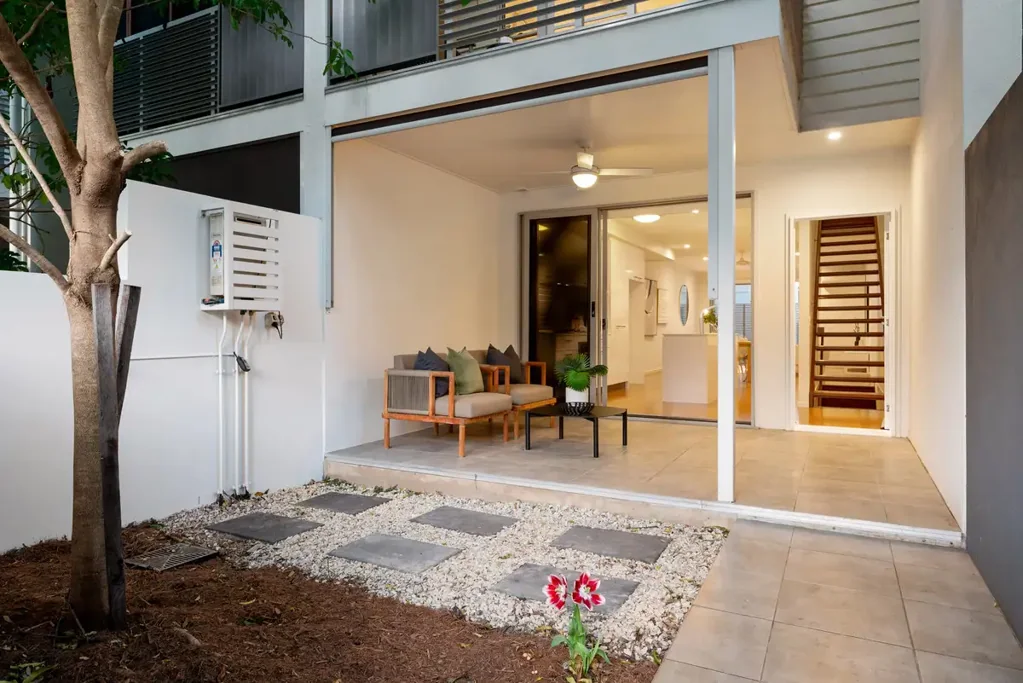 4/19 Kennington Street, Camp Hill, QLD 4152