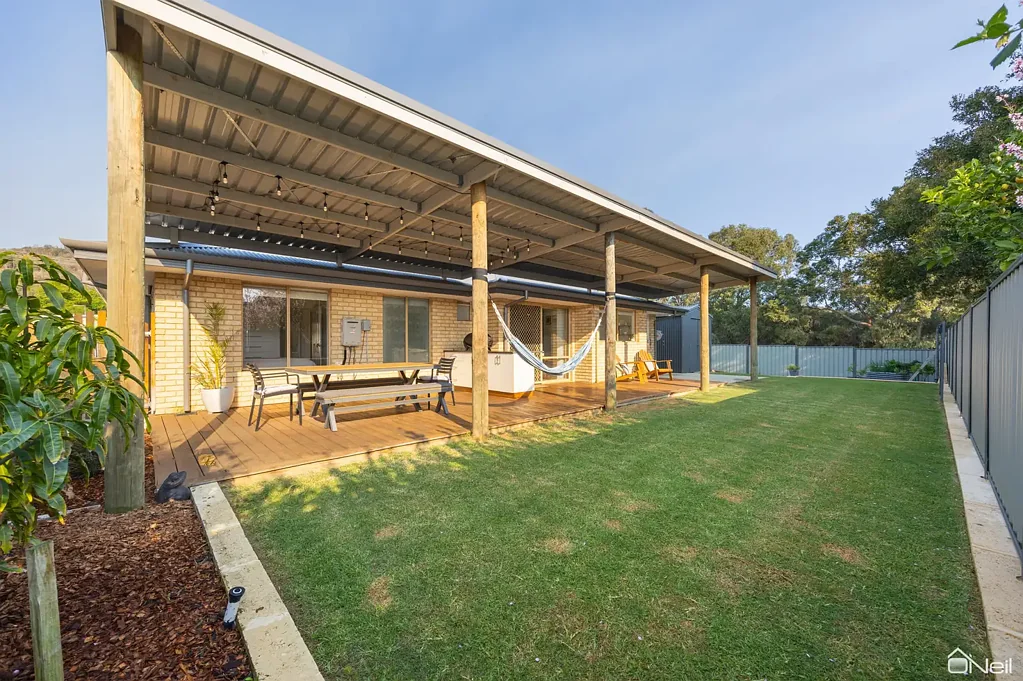 Byford 3 Slaapkamer UPDATED HOME WITH BRILLIANT OUTDOORS