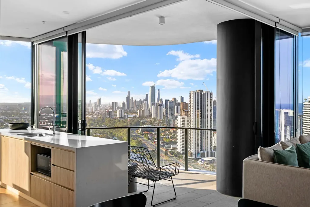 Broadbeach 2Phòng ngủ Tower 1 | Level 33 | North-East Corner | Panoramic Ocean & Hinterland Views