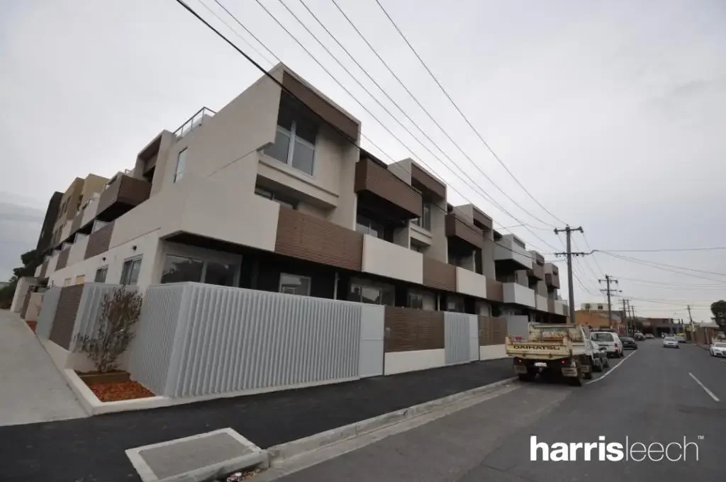 TWO BEDROOM APARTMENT IN PRIME LOCATION