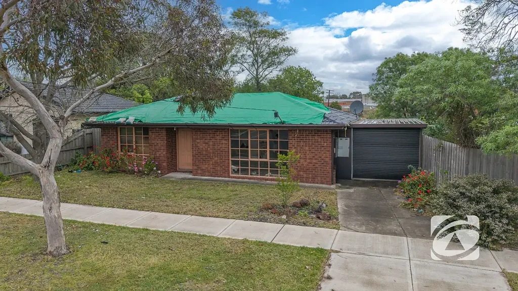 1/2 Latrobe Street, Cranbourne, VIC 3977