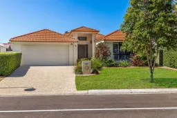 3 Baker Finch Place, Twin Waters