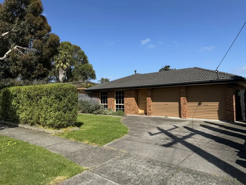 25 Rangeview Drive, Skye, VIC 3977