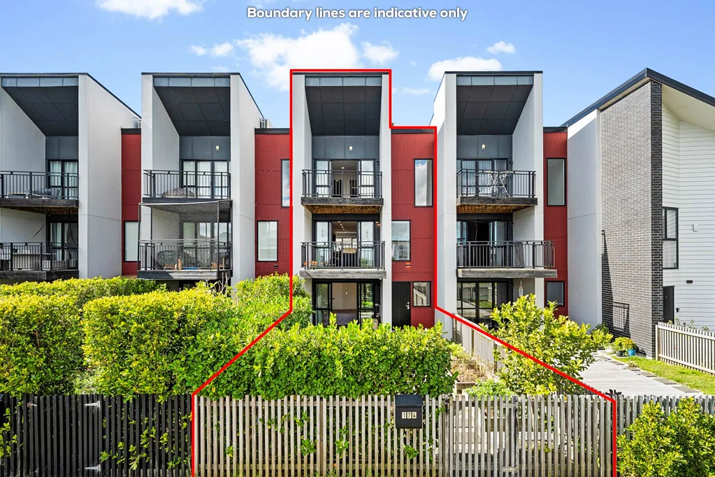 Whenuapai 4房  Spacious, Sleek & Substantial in Whenuapai