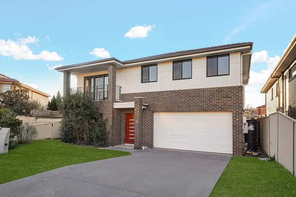 Blacktown 5房  Newer Style Family Home in Sought-After Blacktown Cul-De-Sac