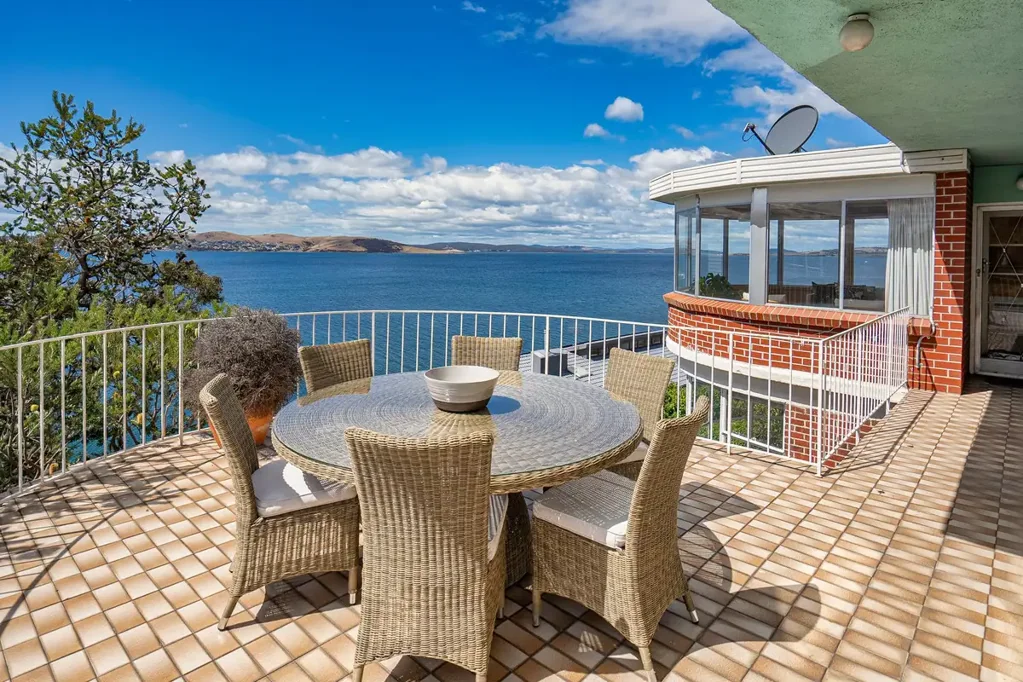 756 Sandy Bay Road, Sandy Bay, TAS 7005