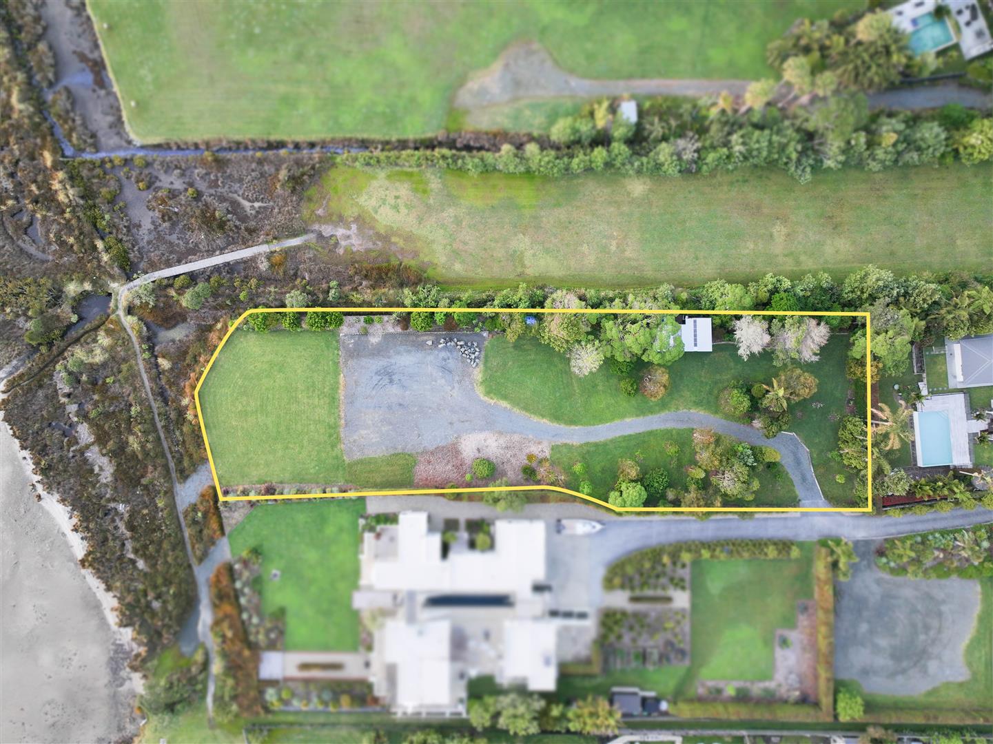 40 & 42 Waimanu Place, Point Wells, photo 7