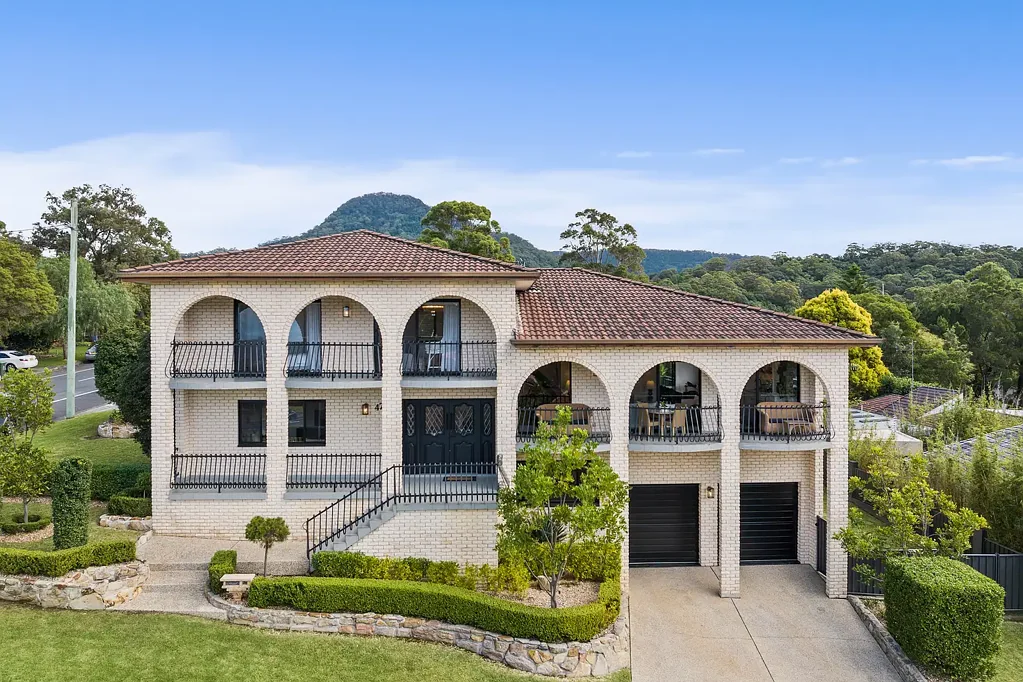 47 Kooranga Crescent, Cordeaux Heights, NSW 2526