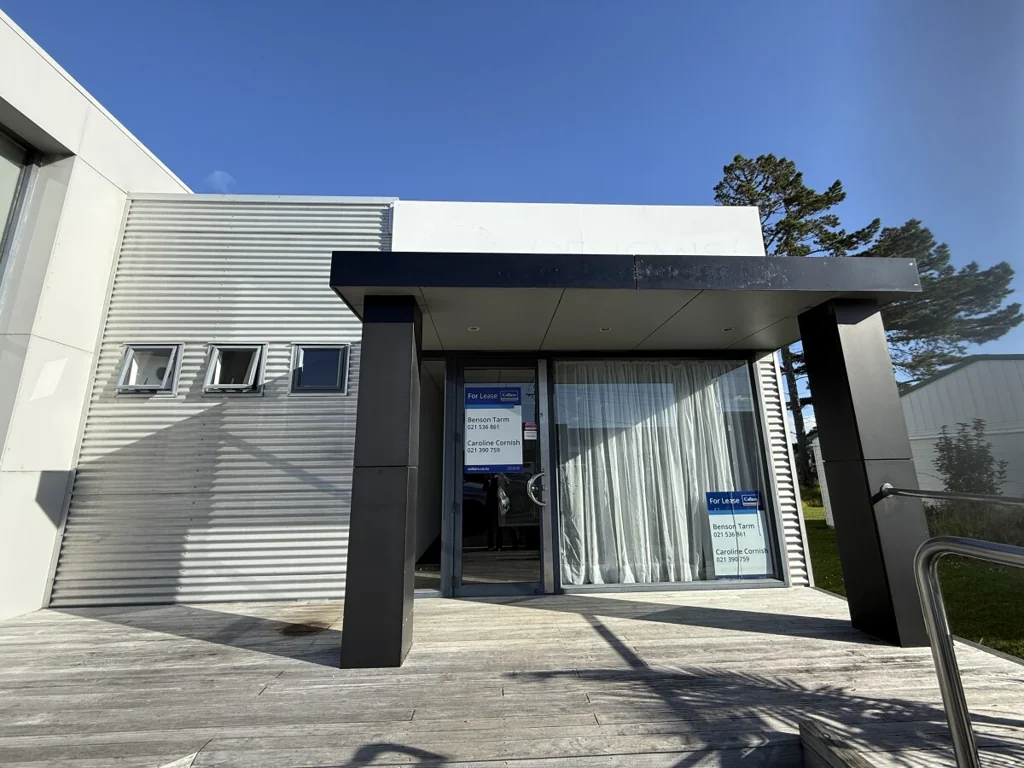 Kumeu  High Profile & Great Parking
