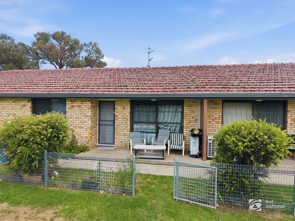 2/82 Douglas Street, Armidale, NSW 2350