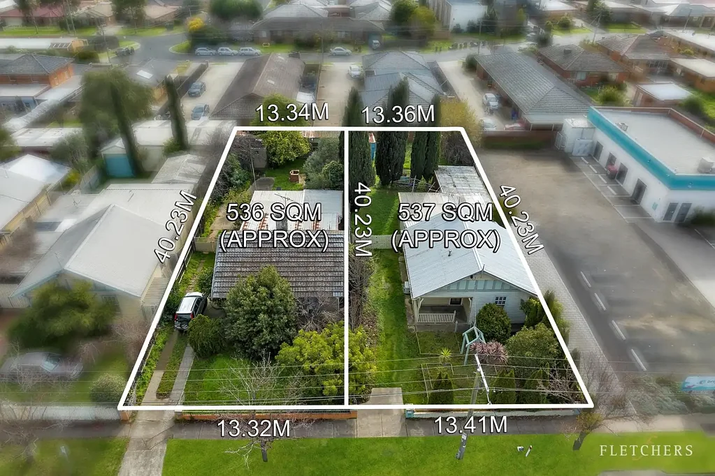 Werribee 4房 Werribee核心地段  双物业潜力股  商住多元规划  邻铁站商圈  高增长机遇地  拓展未来视野！ Exceptional opportunity to invest - walking distance to Werribee town centre and the station.