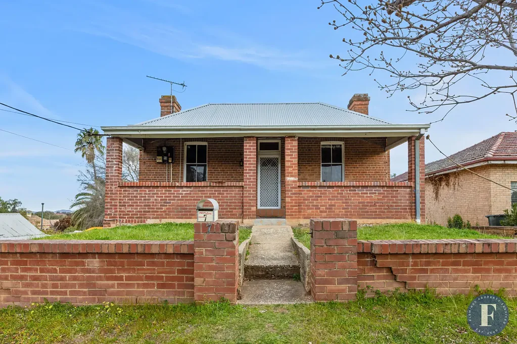 Cowra 4房  Dual Income Investment in Central Cowra