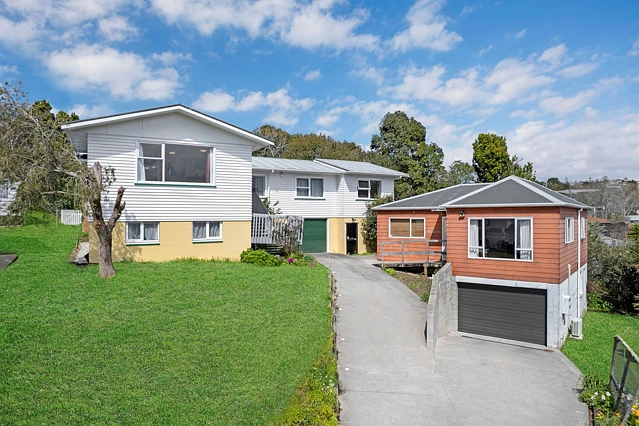 20 Wykeham Place, Glenfield, North Shore City