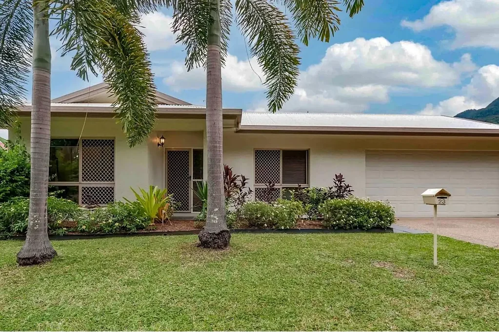 Spacious 3 bedroom forest gardens home