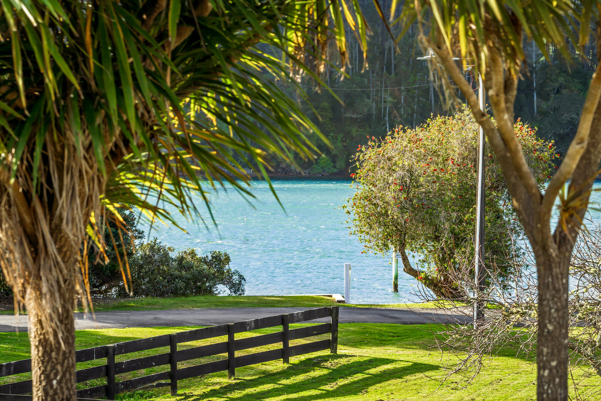 1 Dunbar Road, Point Wells, photo 13