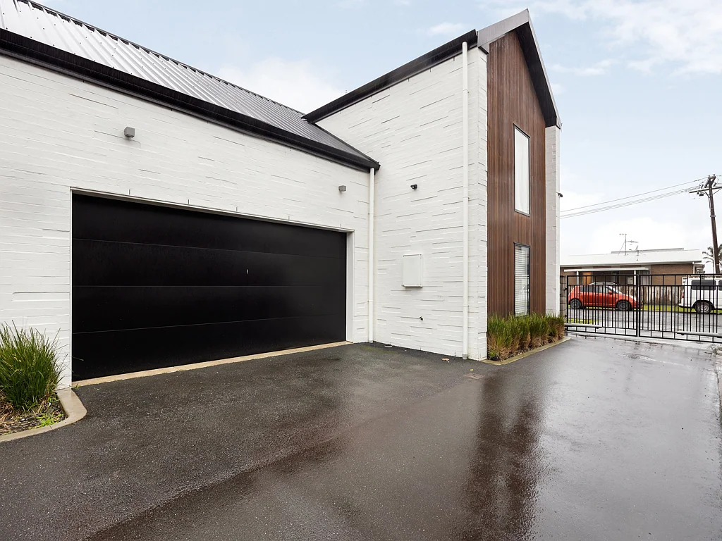 Frankton 3Moenga Modern Living