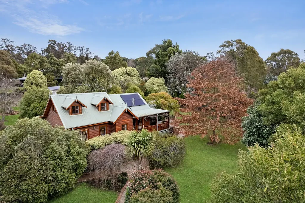 10 Beves Lane, Woodend, VIC 3442