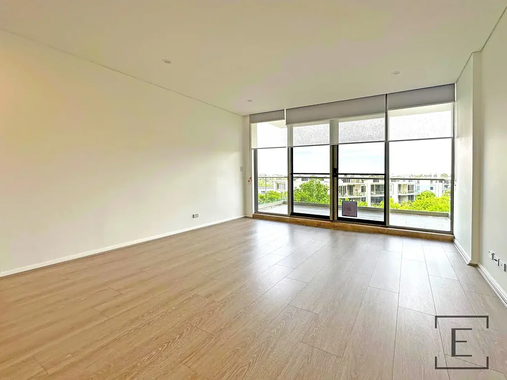 Modern 2-Bedroom Apartment in a Prime Urban Location