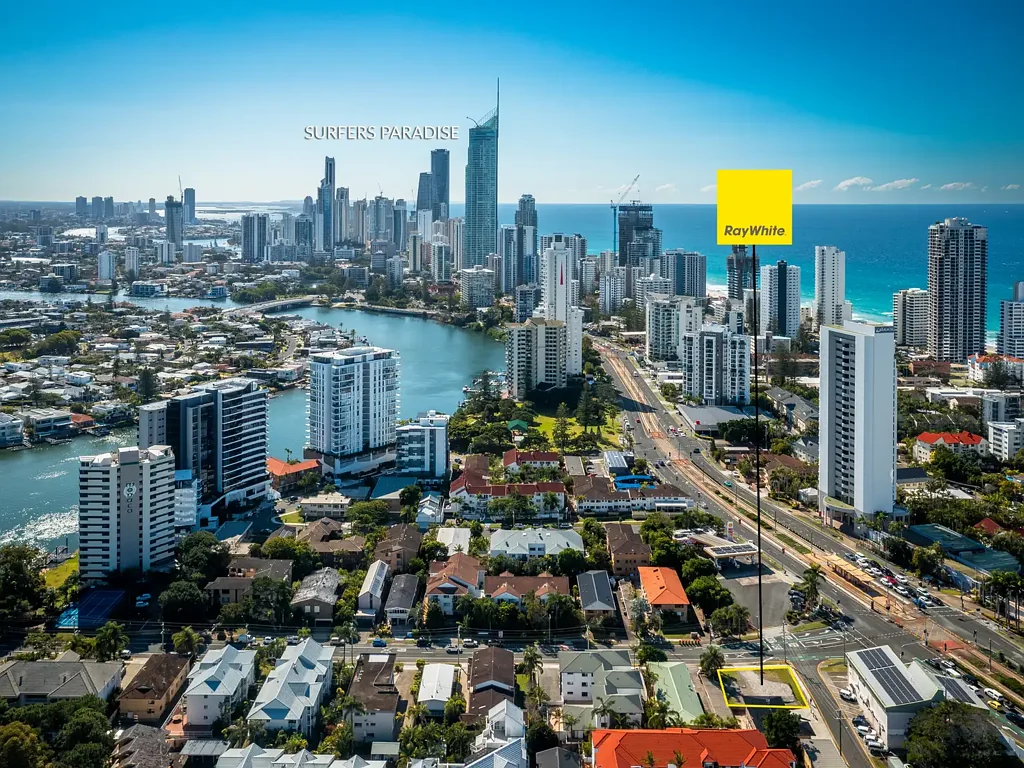 Surfers Paradise The seller's motivation is clear - this land will be sold!!!